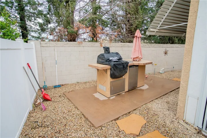 185 Little Johns Creek Drive, Oakdale, California 95361