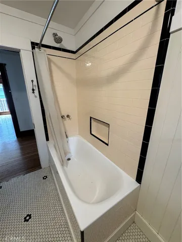 1329 N Genesee Avenue, Los Angeles, California 90046