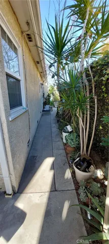 5238 Auckland Avenue, North Hollywood, California 91601