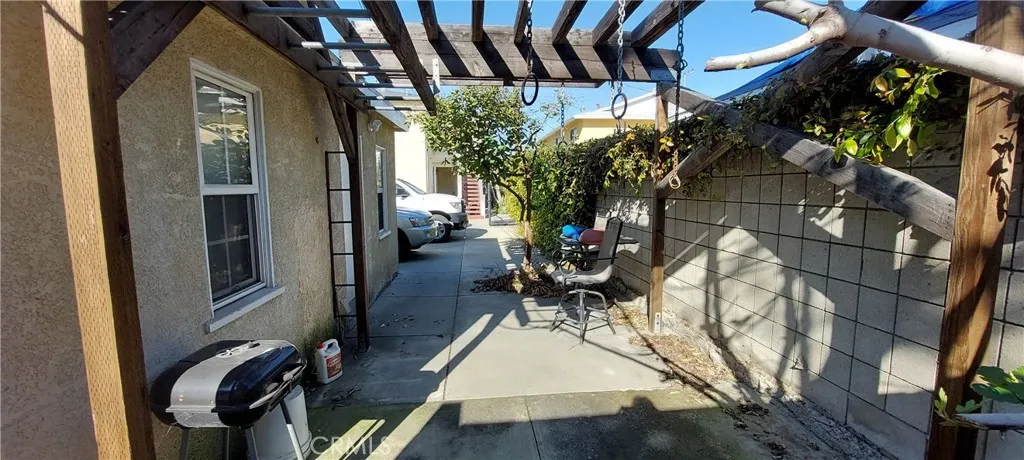 5238 Auckland Avenue, North Hollywood, California 91601