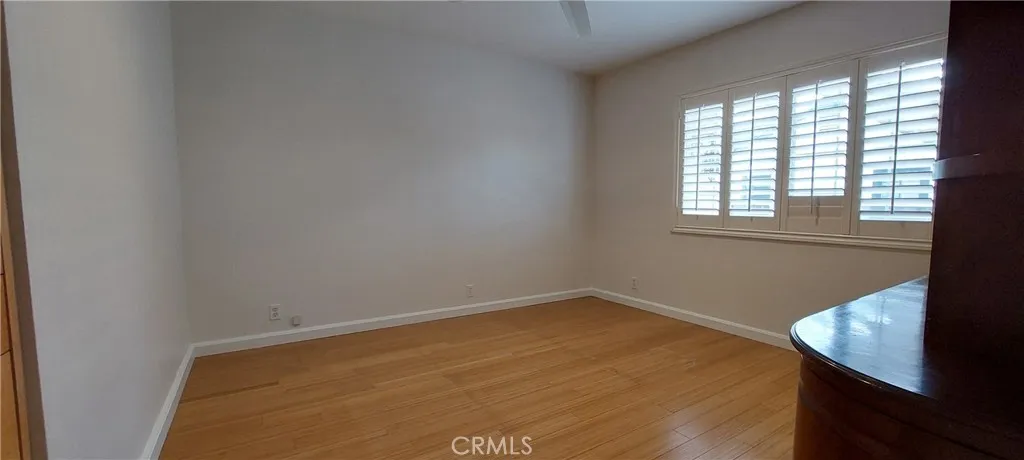 Bedroom 2 (Right)