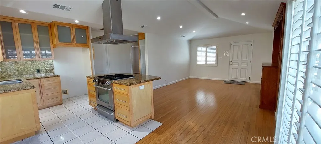 5238 Auckland Avenue, North Hollywood, California 91601