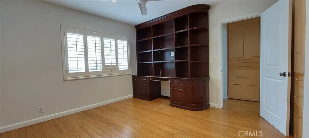 Bedroom 2 (Right)