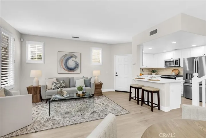 133 Bloomfield Lane, Rancho Santa Margarita, California 92688