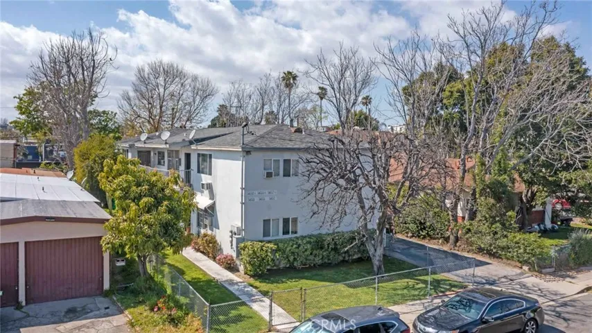 5653 Bakman Avenue, North Hollywood, California 91601