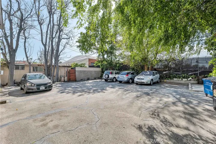 5653 Bakman Avenue, North Hollywood, California 91601