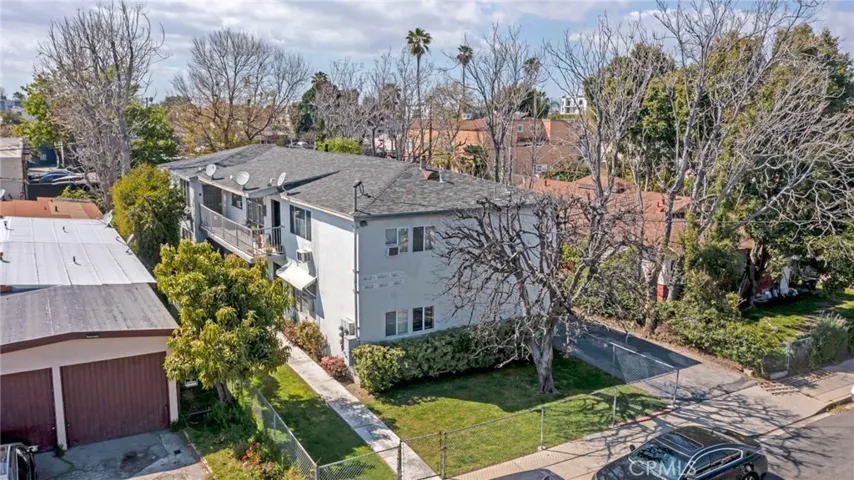 5653 Bakman Avenue, North Hollywood, California 91601