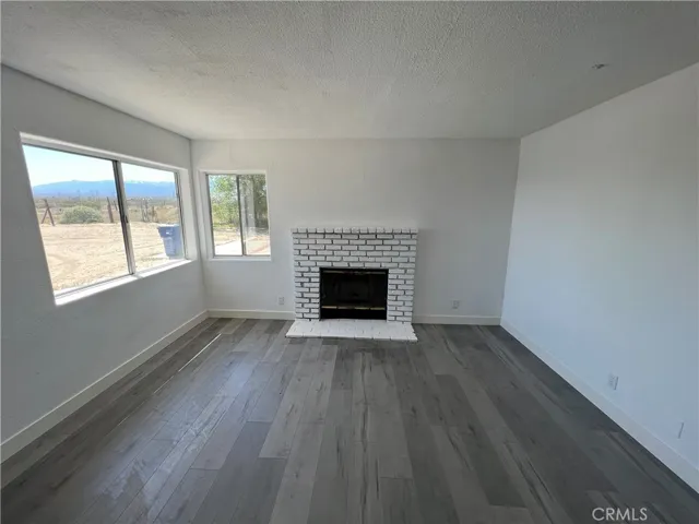 36265 172nd Street E, Llano, California 93544