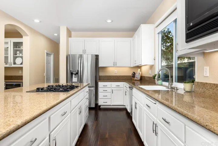 2255 Camino Robledo, Carlsbad, California 92009