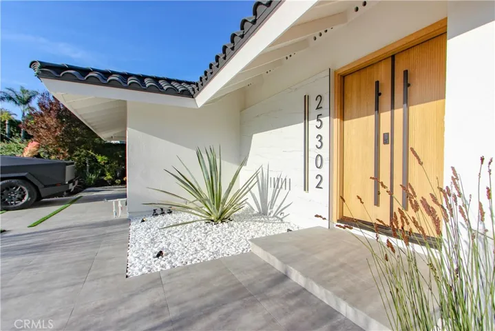 25302 Posada Lane, Mission Viejo, California 92691