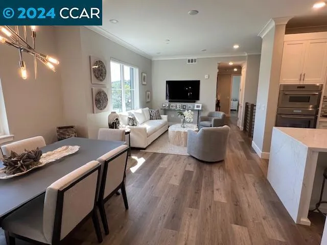 50 Woodbury Highlands Pl 24, Lafayette, California 94549