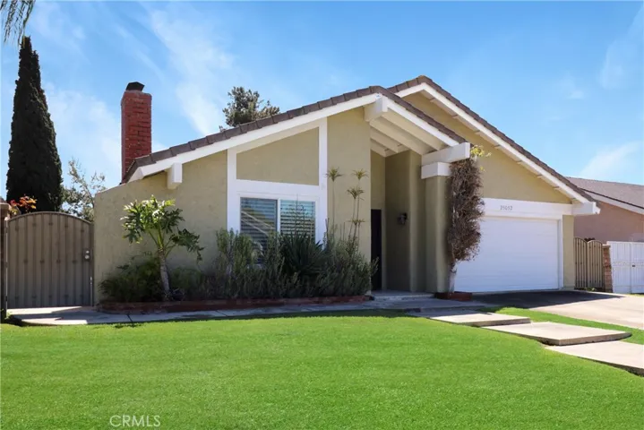 25052 Southport, Laguna Hills, California 92653