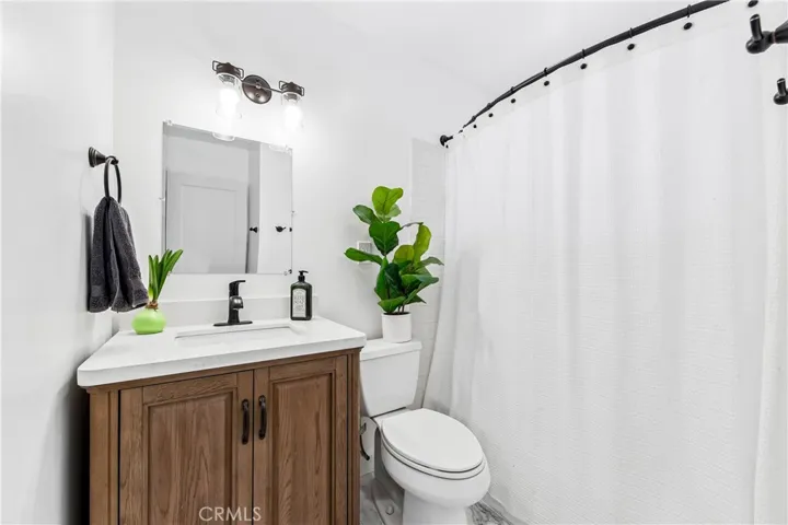 5611 Richmond Avenue, Garden Grove, California 92845