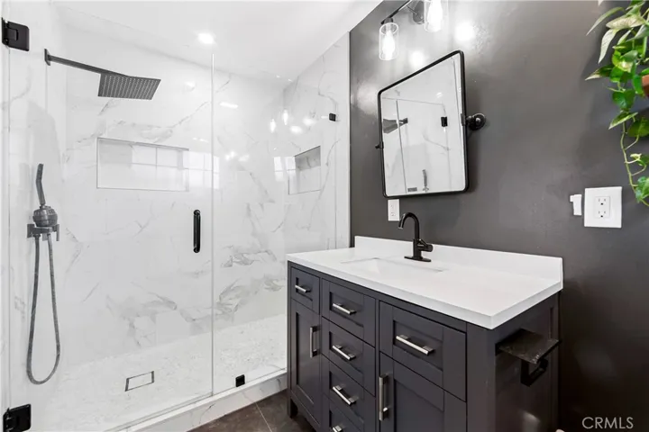 5611 Richmond Avenue, Garden Grove, California 92845