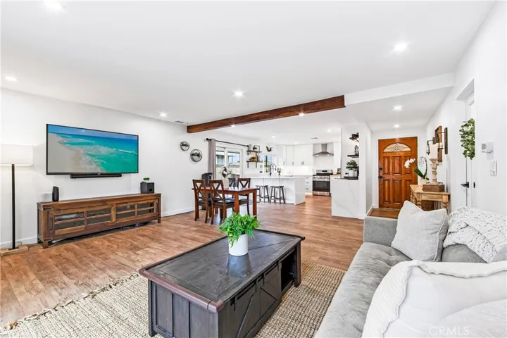 5611 Richmond Avenue, Garden Grove, California 92845