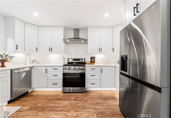 5611 Richmond Avenue, Garden Grove, California 92845