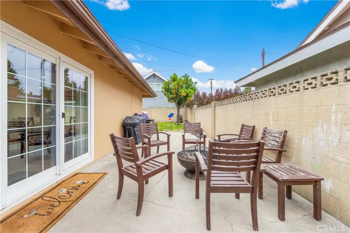 5611 Richmond Avenue, Garden Grove, California 92845