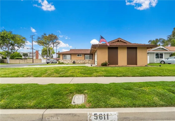 5611 Richmond Avenue, Garden Grove, California 92845