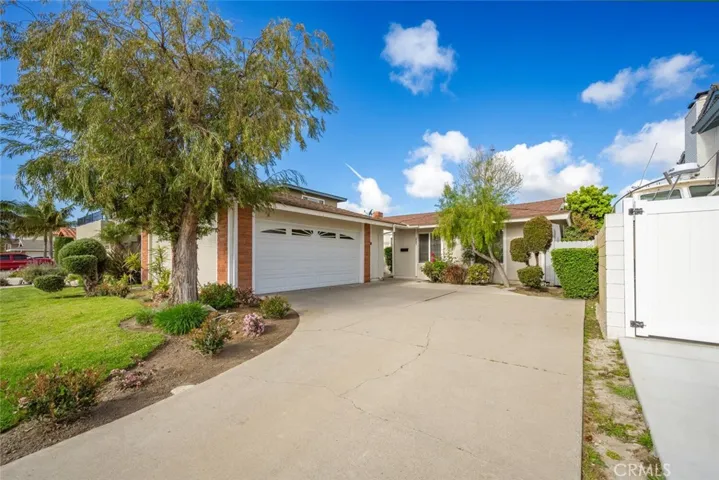 3781 Wisteria Street, Seal Beach, California 90740
