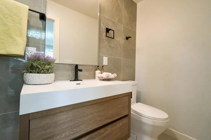 2196 Quinn Avenue, Santa Clara, California 95051