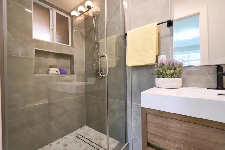 2196 Quinn Avenue, Santa Clara, California 95051