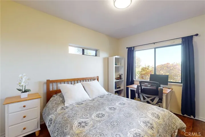 Downstairs guest bed