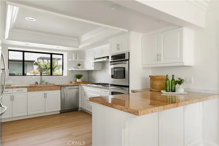 32041 Point Place, Laguna Beach, California 92651