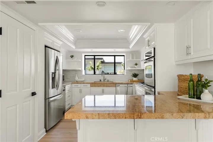 32041 Point Place, Laguna Beach, California 92651