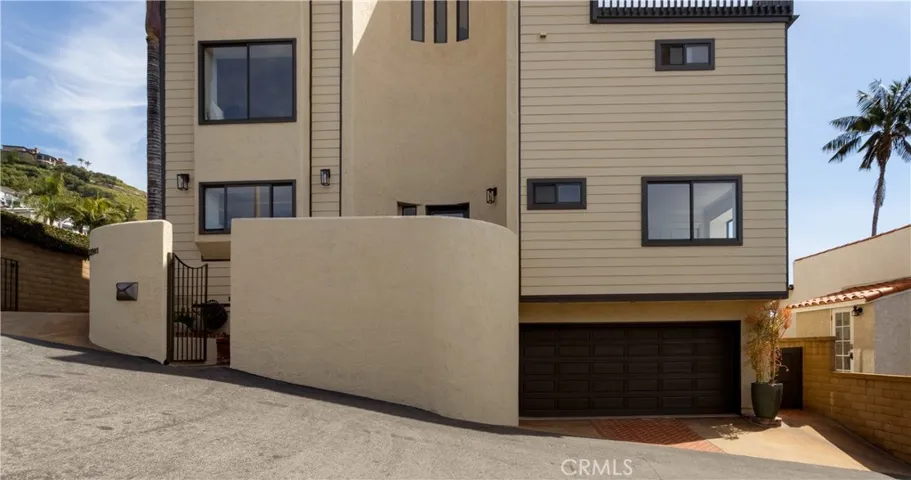 32041 Point Place, Laguna Beach, California 92651