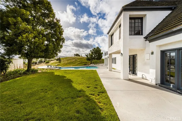 1110 S Tamarisk Drive, Anaheim Hills, California 92807