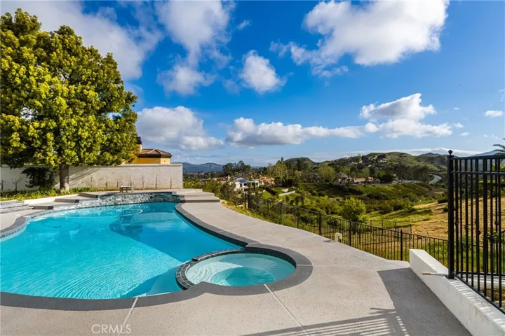 1110 S Tamarisk Drive, Anaheim Hills, California 92807