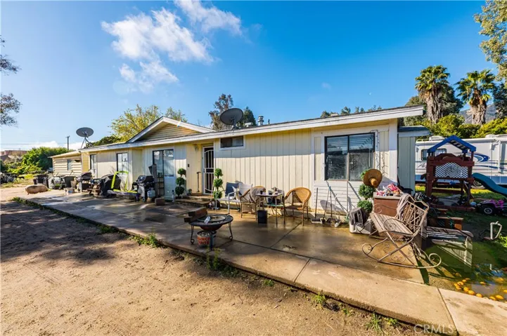 32880 Skylark Drive, Lake Elsinore, California 92530