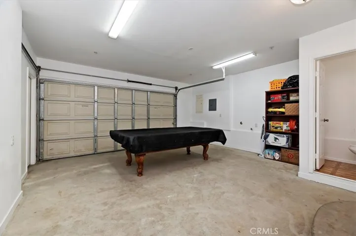 7407 Lincoln Avenue, Riverside, California 92504