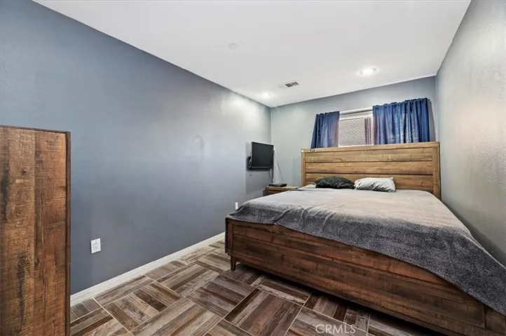 7407 Lincoln Avenue, Riverside, California 92504