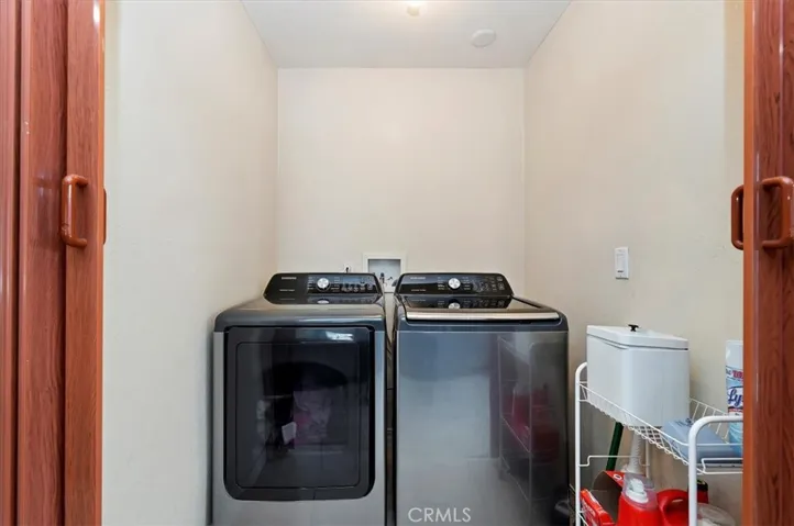 7407 Lincoln Avenue, Riverside, California 92504