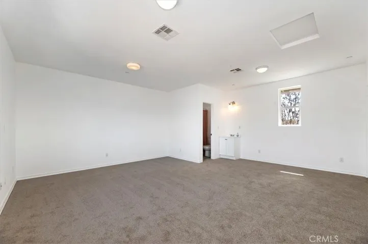 7407 Lincoln Avenue, Riverside, California 92504