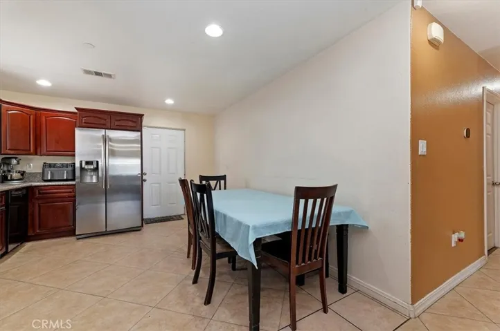 7407 Lincoln Avenue, Riverside, California 92504