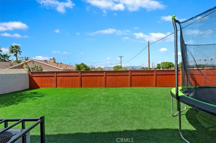 7407 Lincoln Avenue, Riverside, California 92504