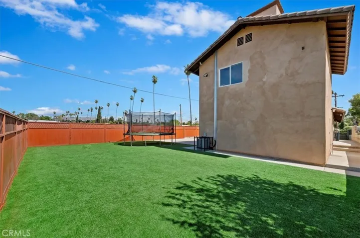 7407 Lincoln Avenue, Riverside, California 92504