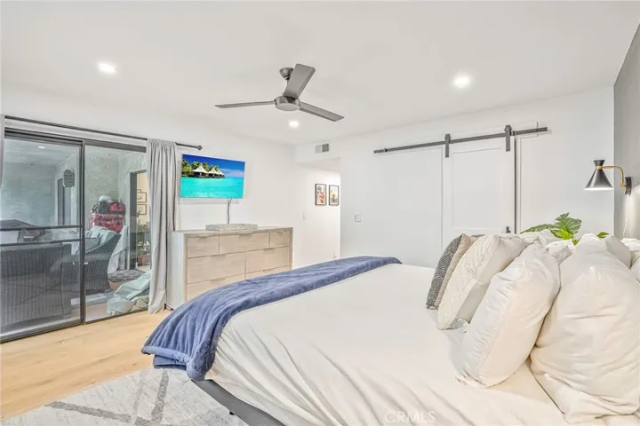 123 E Oak Avenue 204, El Segundo, California 90245