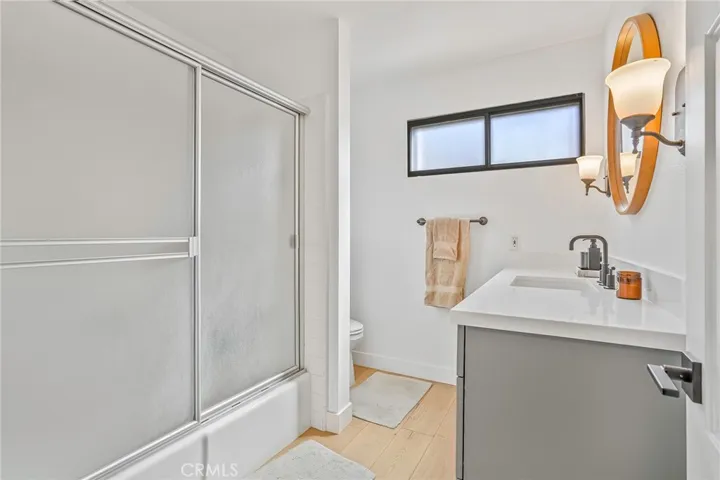 123 E Oak Avenue 204, El Segundo, California 90245