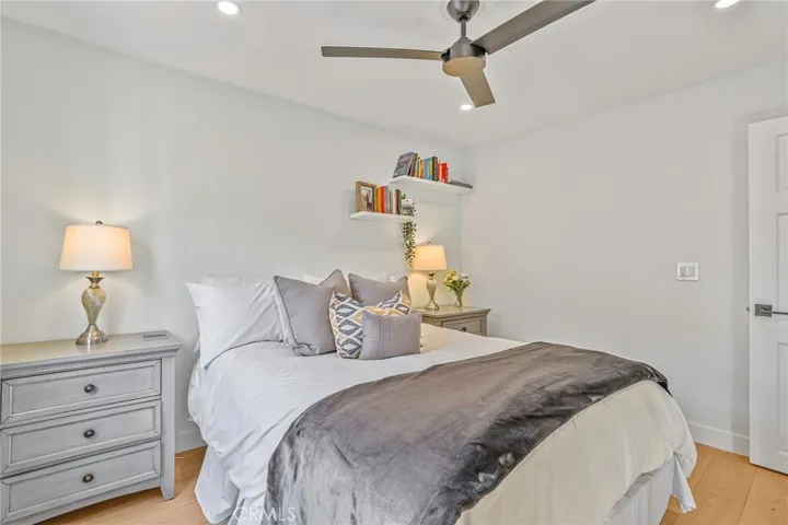 123 E Oak Avenue 204, El Segundo, California 90245