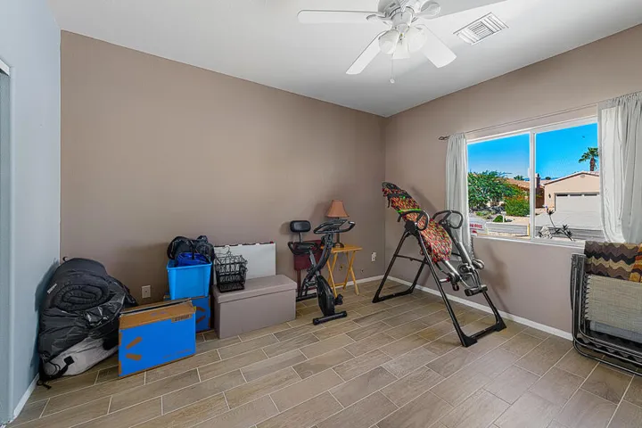 spare bedroom