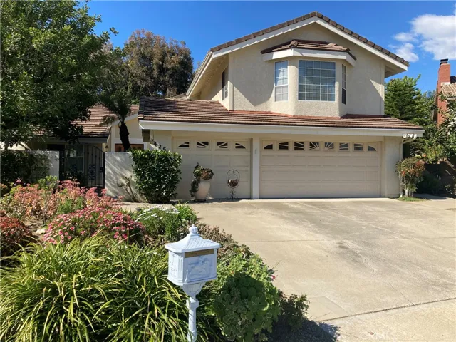 425 S Westrige Circle, Anaheim Hills, California 92807
