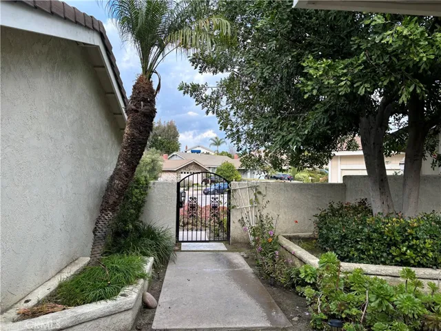 425 S Westrige Circle, Anaheim Hills, California 92807