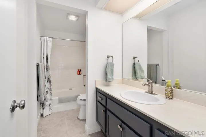 Full Bath upstairs.