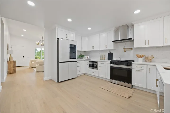 22502 Via Loyola, Mission Viejo, California 92691