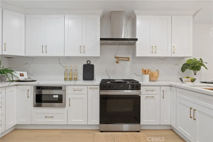 22502 Via Loyola, Mission Viejo, California 92691