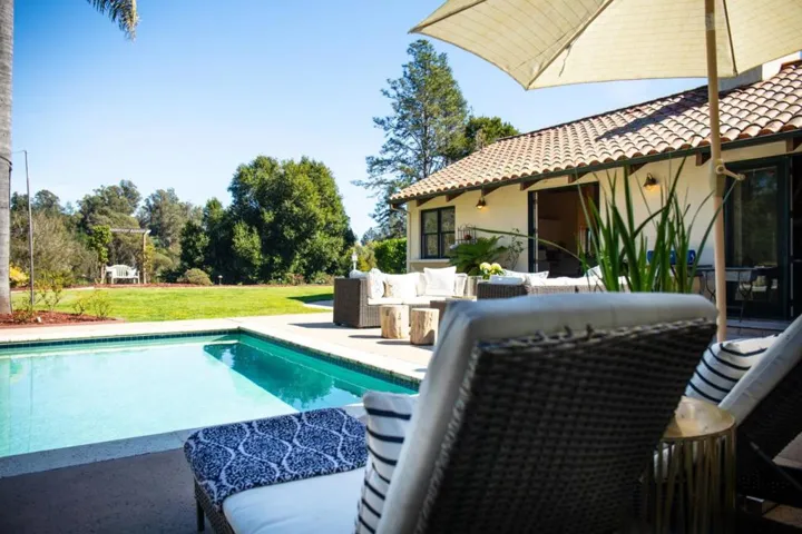 33 Bear Valley, Aptos, California 95003