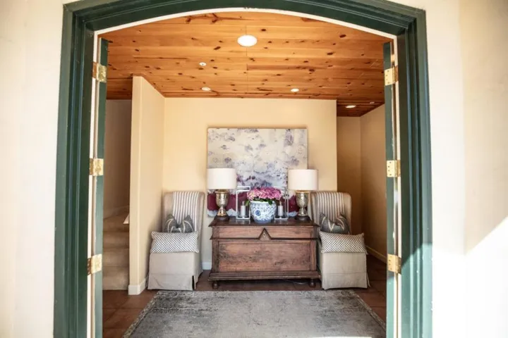 33 Bear Valley, Aptos, California 95003